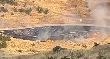 Ankara'da ağaçlık alanda meydana gelen yangının başlama anı kamerada