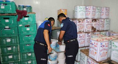 Antalya'da 15 ton tarihi geçmiş süt ürününe el konuldu