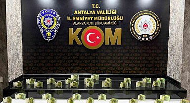 Antalya'da 22 adet kaçak tarihi eser yakalandı