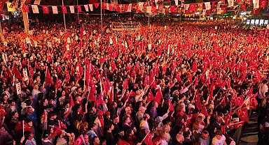 Antalya'da 30 Ağustos'ta Derya Uluğ konser verecek
