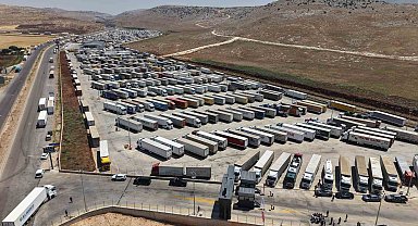 Arap Yarımadası ile ticarette kavşak nokta olan Cilvegözü'nden günde bin 500 tır giriş-çıkış yapıyor