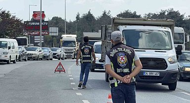 Arnavutköy'de hafriyat kamyonlarına sıkı denetim: 70 sürücü ve araç sahibine 701 bin lira ceza