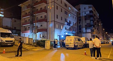 Arsin'de otoparktaki araçların üzerine insansız hava aracı düştü
