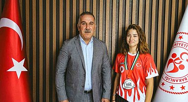 Aydınlı genç sporcu jujitsuda dünya 2'ncisi oldu
