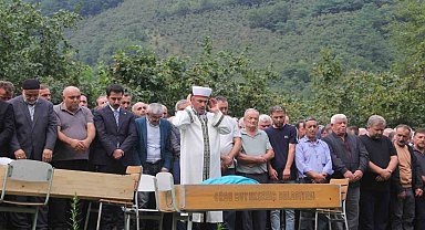 Aynı eve gelin gittiler, birlikte vefat ettiler