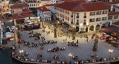 Ayvalık, tarihi Gümrük Meydanı'na kavuştu