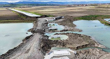 Bafra Ovası'nda 3 milyar TL'lik sulama projesinin yapımı sürüyor