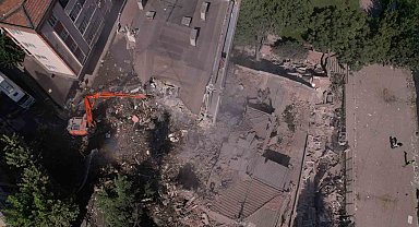 Bahçelievler'de çöken ve yıkımı yapılan bina havadan görüntülendi