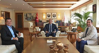 Bakan Ersoy ile Acun Ilıcalı bir araya geldi
