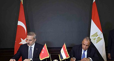Bakan Fidan, Mısır ile çeşitli alanlarda iş birliğine ilişkin üç belge imzaladı