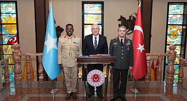 Bakan Güler, Somali Genelkurmay Başkanı Mohamud ile görüştü
