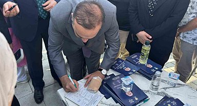 Bakan Kacır, partisine üye kaydı yaptı