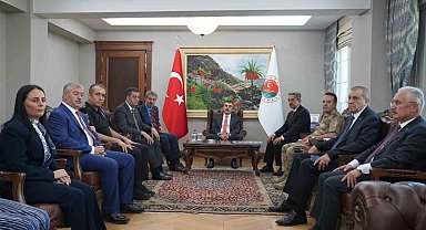 Bakan Tekin'den, Şırnak Valiliğine ziyaret