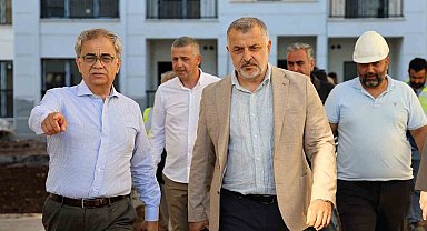 Baraçlı, Kartepe Evleri'ndeki son hazırlıkları yerinde değerlendirdi