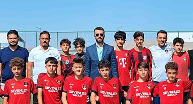 Başkan Özgür İreç İlhan genç sporcularla buluştu