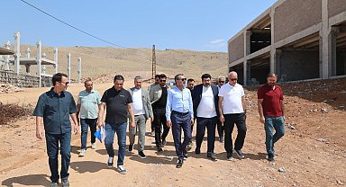 Başkan Şerifoğulları, mobilyacılar sitesinde incelemelerde bulundu