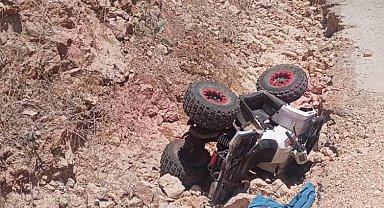 Besni'de ATV devrildi: 4 yaralı
