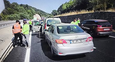 Bilecik'te 4 araç birbirine girdi: 1 yaralı
