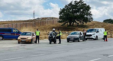 Bilecik'te Güven ve Huzur Uygulamasında 8 yoklama kaçağı yakalandı