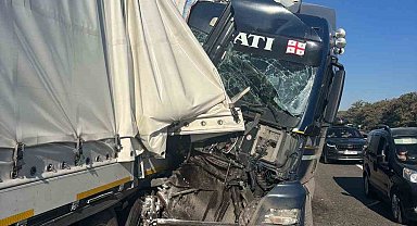 Bilecik'te zincirleme trafik kazası, 2 yaralı