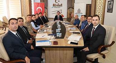 Bitlis'te Ahlat Şenlikleri öncesi güvenlik ve asayiş toplantısı düzenlendi