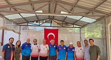 Bocce maçında dostluk kazandı