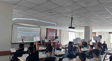 Bozkır'da Yaz Kur'an Kursları öğrencileri bilgi yarışmasında yarıştı