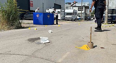 Bursa'da dedikodu cinneti...Eniştesi ve eşini öldürdü