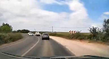 Bursa'da viraja hızlı giren otomobil kazaya sebep oldu: O anlar kamerada