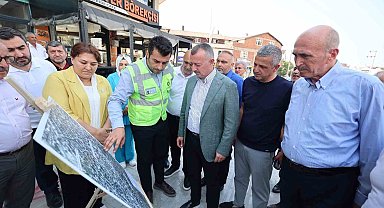 Büyükakın Çayırova'da projeleri yerinde inceledi, esnafla buluştu