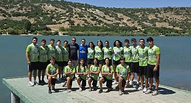 Büyükşehir Belediyespor kanocularından 12 madalya