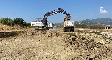 Büyükşehir'in ulaşım yatırımları 17 ilçede eş zamanlı olarak devam ediyor