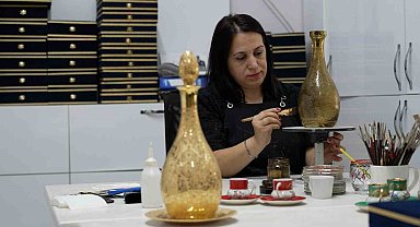 Cam, ustaların elinde sanata dönüşüyor