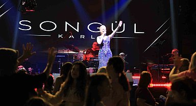 Çameli Festivalinde Songül Karlı rüzgarı