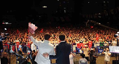 Çekmeköy'de Zafer Bayramı'nın 104. yılı coşkuyla kutlandı