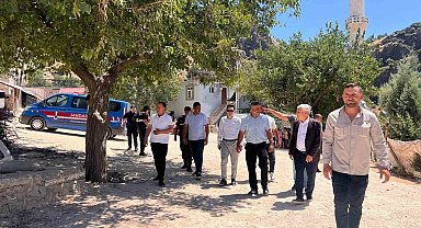 Çermik kaymakamı yol yapım çalışmalarını denetledi