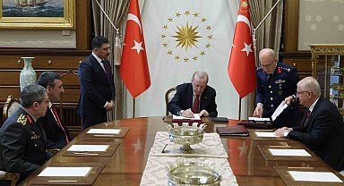 Cumhurbaşkanı Erdoğan: "Yüksek Askerî Şûrada aldığımız kararlar ülkemiz, milletimiz ve kahraman ordumuz için hayırlara vesile olsun"