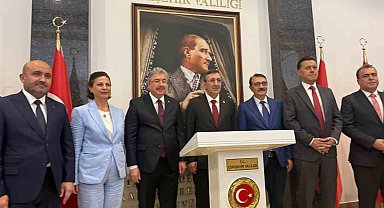 Cumhurbaşkanı Yardımcısı Yılmaz, Eskişehir Valiliğini ziyaret etti
