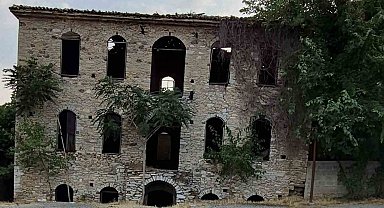 Denizli Büyükşehir Beledisi tarihi Tavas Taş Hana sahip çıkıyor