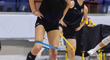 Denizli Büyükşehir Belediyespor Kadın Voleybol Takımı yeni sezon hazırlıklarına başladı