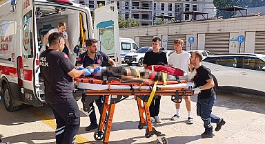 Devrilen traktörün altında kalan sürücü hayatını kaybetti
