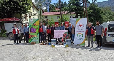 Domaniç'te ahududu üreticilerine iyi tarım desteği