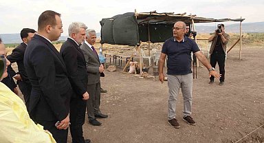 Domuztepe'de MÖ 9000 yıl öncesine ışık tutan kalıntılar gün yüzüne çıkarılıyor