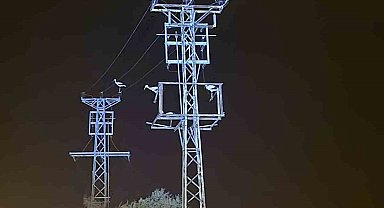 Dönüş yolundaki leyler bazı bölgeleri elektriksiz bıraktı