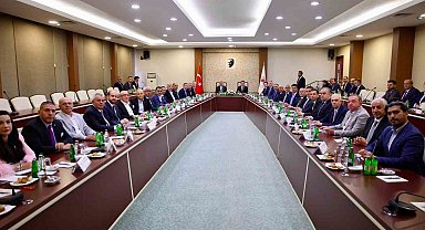 Duyan, Ankara'da tarım ve ticaret sektörü toplantısına katıldı