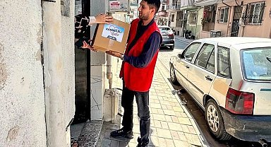 Efeler'de ihtiyaç sahibi ailelere gıda desteği