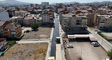 Elazığ'da 20 bin ton sıcak asfalt kullanılarak 12 kilometrelik alan yenilendi