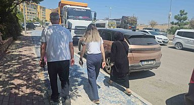 Elazığ'da cuma namazı çıkışında dilencilere operasyon