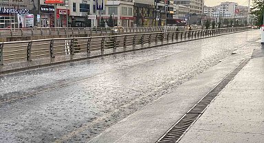 Elazığ'da sağanak etkili oldu