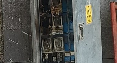 Elektrik trafosu patladı